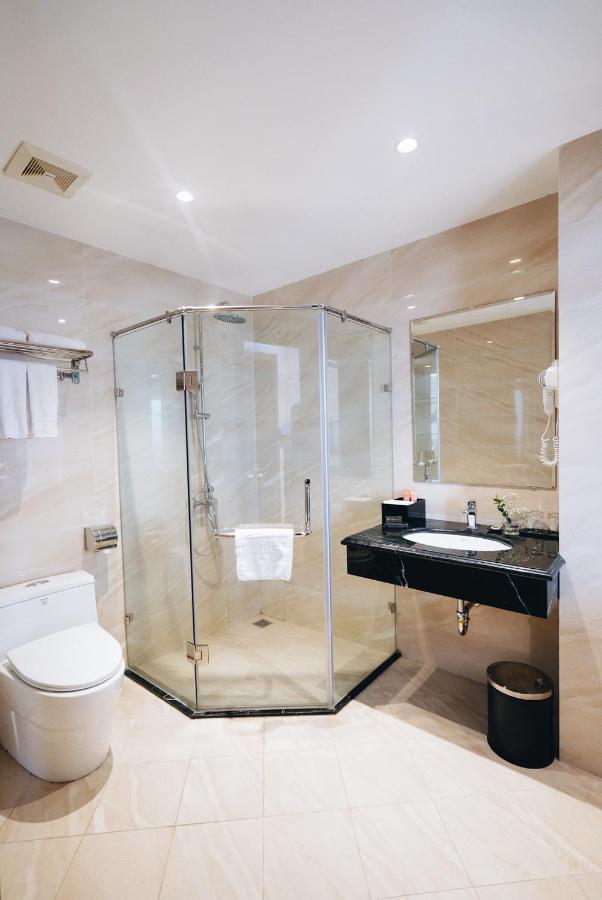 Manh Quan Luxury Hotel Vinh Yen Exterior photo